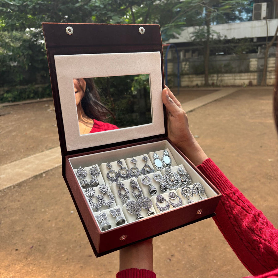 12 Trendy Jhumkas With Premium Mirror Box